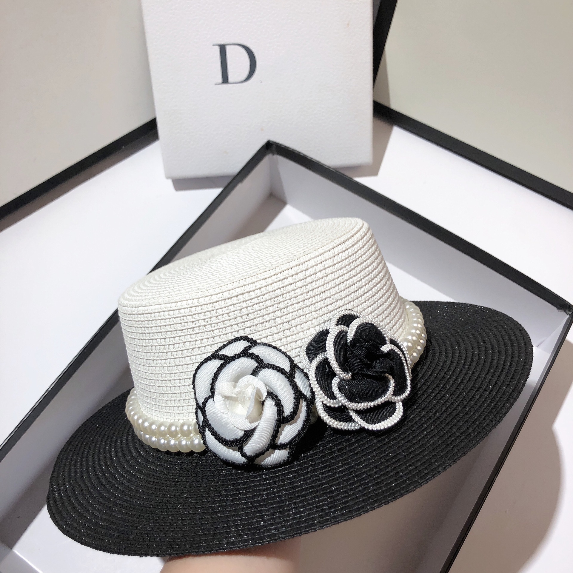 Women's Elegant Pastoral Simple Style Color Block Flowers Big Eaves Straw Hat display picture 4