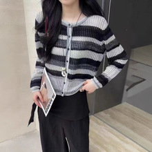 濮院2025秋装新款羊毛开衫灰色拼色条纹高品质上衣韩版女装长袖