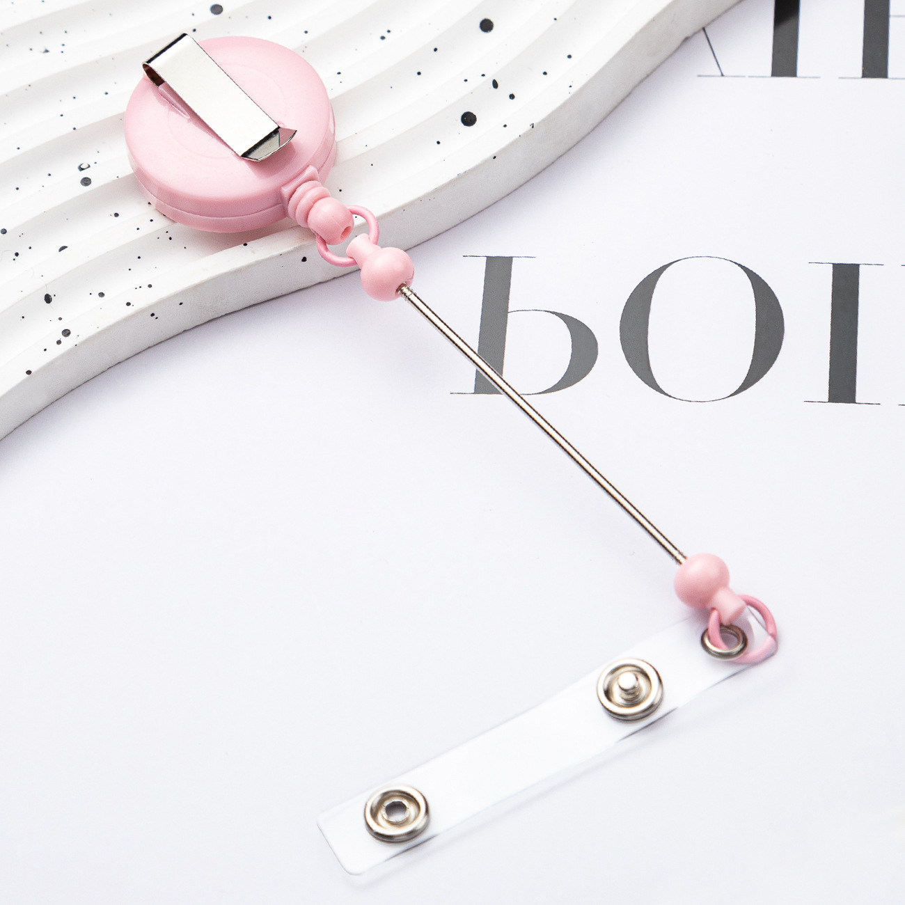 Titular de la tarjeta retráctil hebilla fácil de tirar DIY cuentas llavero hebilla retráctil Enfermera Insignia certificado fácil de tirar hebilla de cable