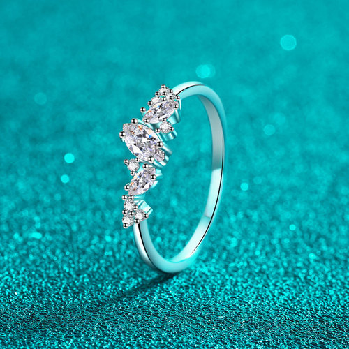 S925 sterling silver women's ring, fashionable niche design, new Valentine's Day gift for girlfriend, marquise moissanite ring
