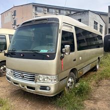出口库存车23座位通勤中型旅游观光车考斯特豪华客舱商务型客车