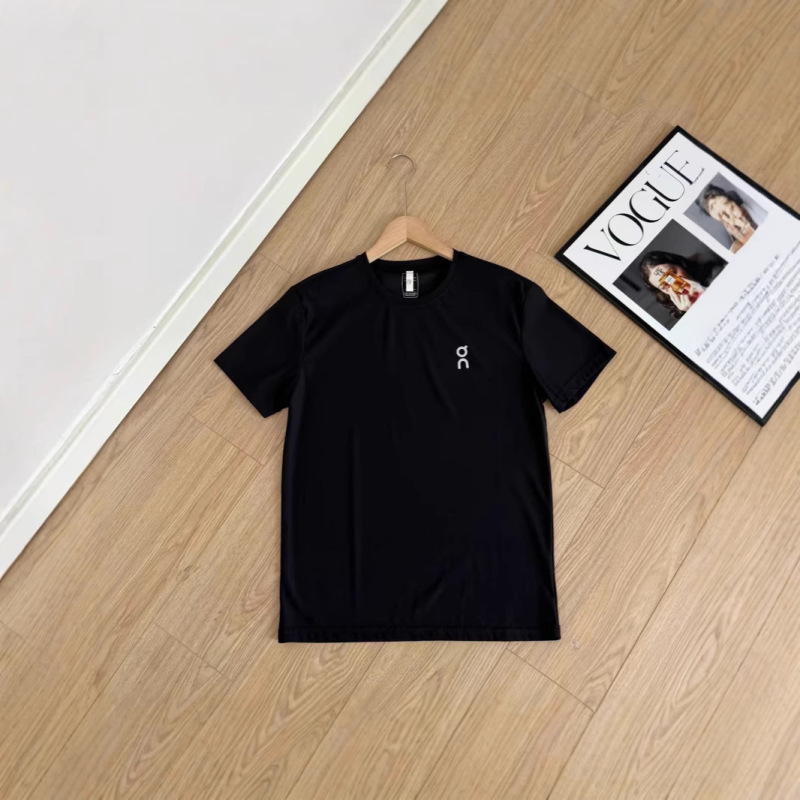 On アンパ Tシャツ 半袖 スポーツ テクノロジー 全天候型 速乾性 多機能 半袖 Tシャツ 男女兼用 卸売|undefined