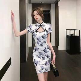 2026夏季新款年轻款少女改良式旗袍超修身显瘦炸街短袖包臀连衣裙