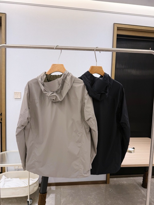 091707 秋季新款男女款户外防风防水休闲运动连帽夹克外套上衣|undefined