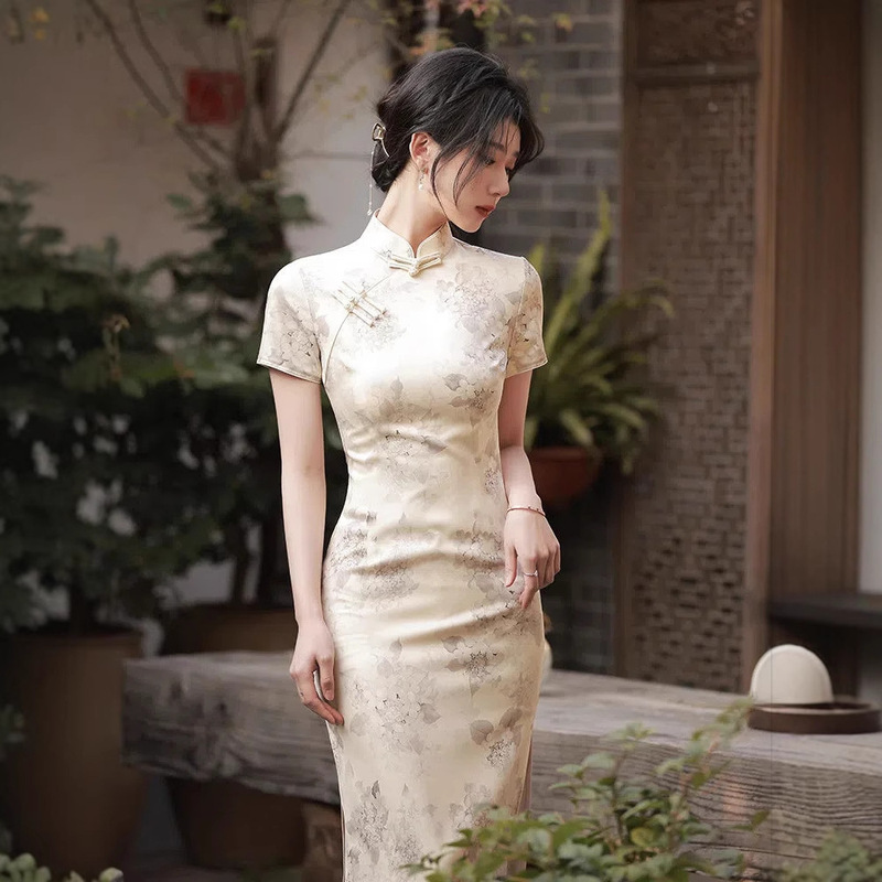 French Cheongsam 2025 New Style Retro Chinese Style Long Improved Version Young Girl Dress Summer