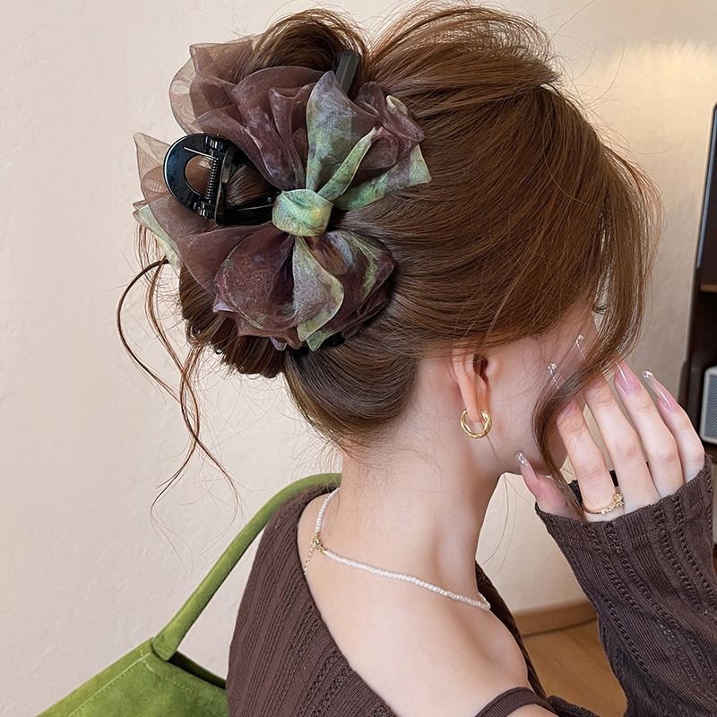 Gradient mesh bow hair clip for women, high-end and extremely attractive, shark clip 2026 new style, hair accessory for updos Gradient mesh bow hair clip for women, high-end and extremely attractive, shark clip 2026 new style, hair accessory for updos