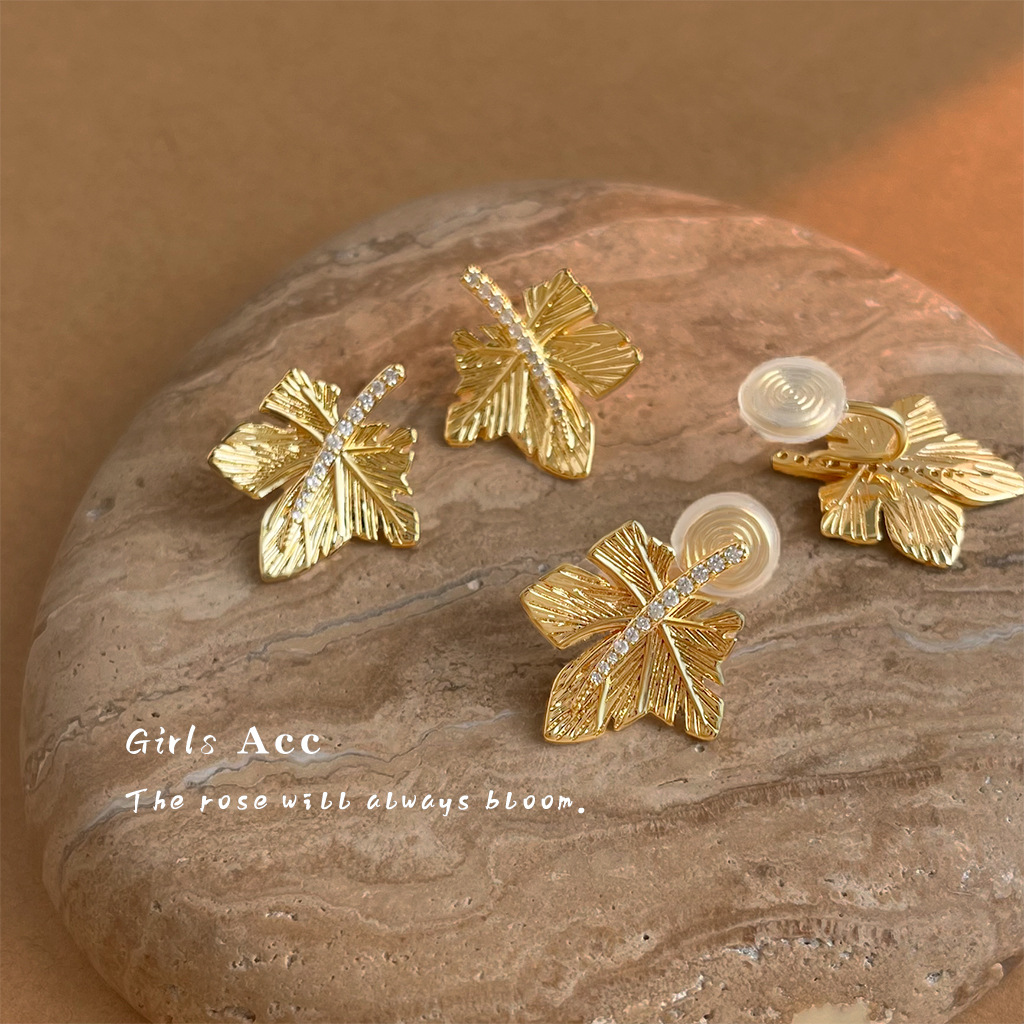 1_0004_耳语场景新水印 拷贝 18.jpg