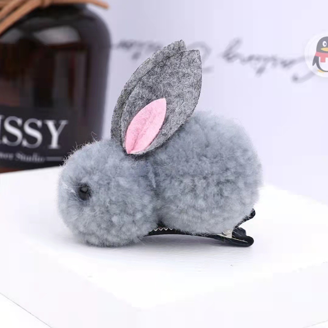 Gray rabbit hair clip