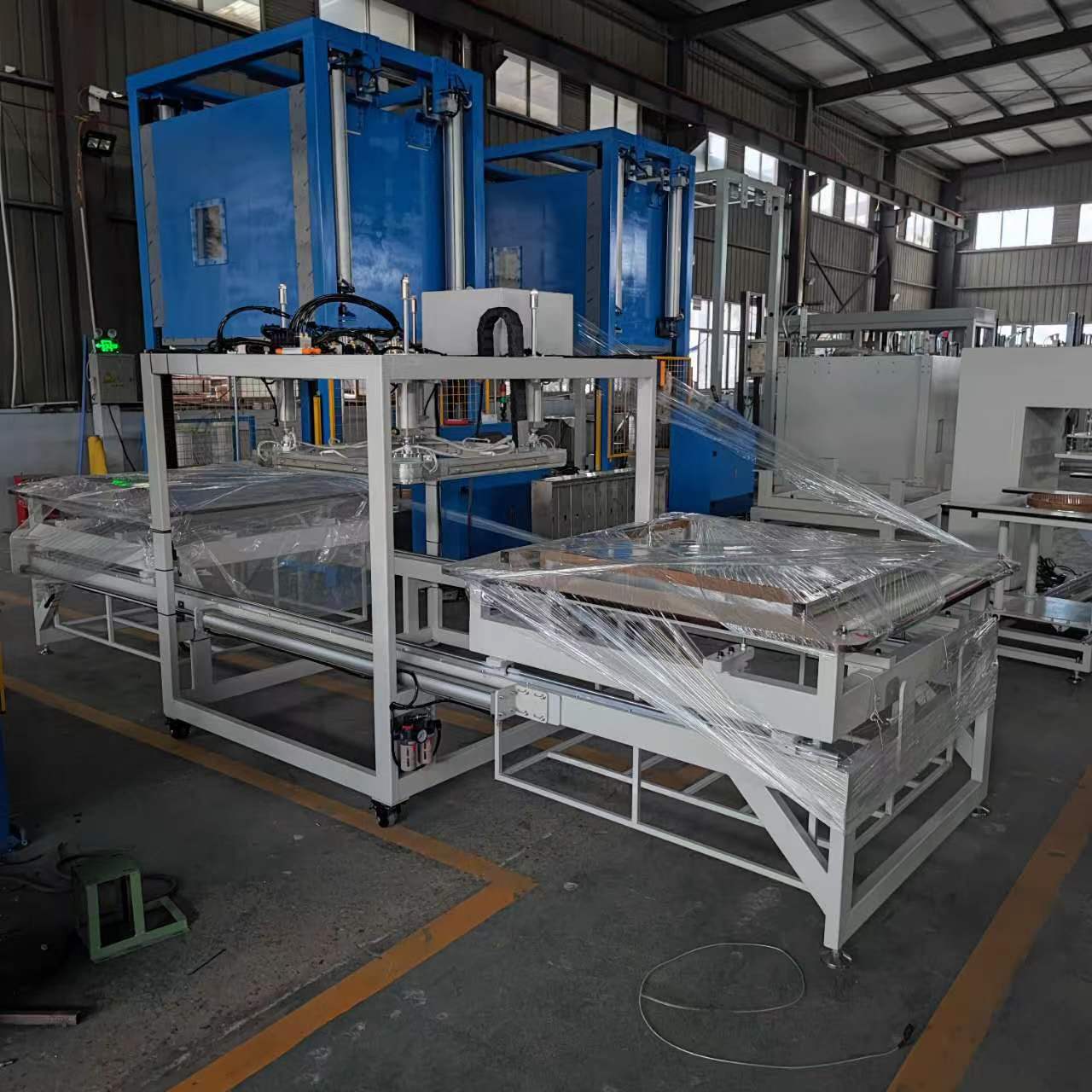 圆形内衬袋成型机 方底袋热合机 四方袋成型热合机 异形袋热合机