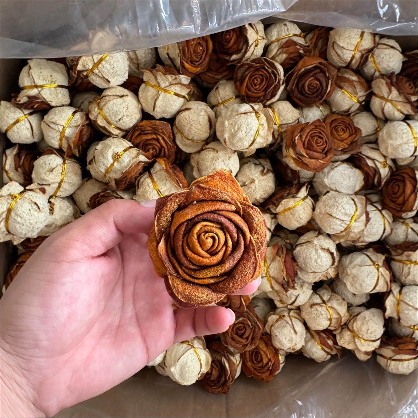 Xinhui Chenpi Rose Shaped Dried Tangerine Peel Flower 600g Gift Box for Tea and Brewing in use