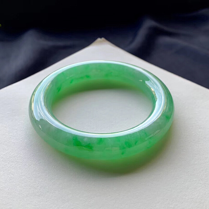 Naturlig burmesisk typ A Jadeitarmband Jadearmband_voghion.com