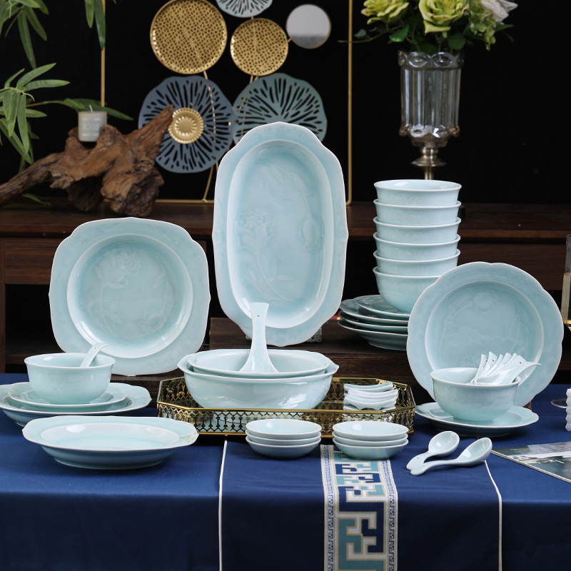 2025 Jingdezhen Hotel Tableware Set with Embossed Bowls and Plates, Light Luxury High-Value Porcelain Set for Clubs