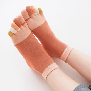 Five-finger socks women's spring and summer cotton socks thin toe socks short tube color toe solid color socks sweat-absorbent deodorant factory direct sales