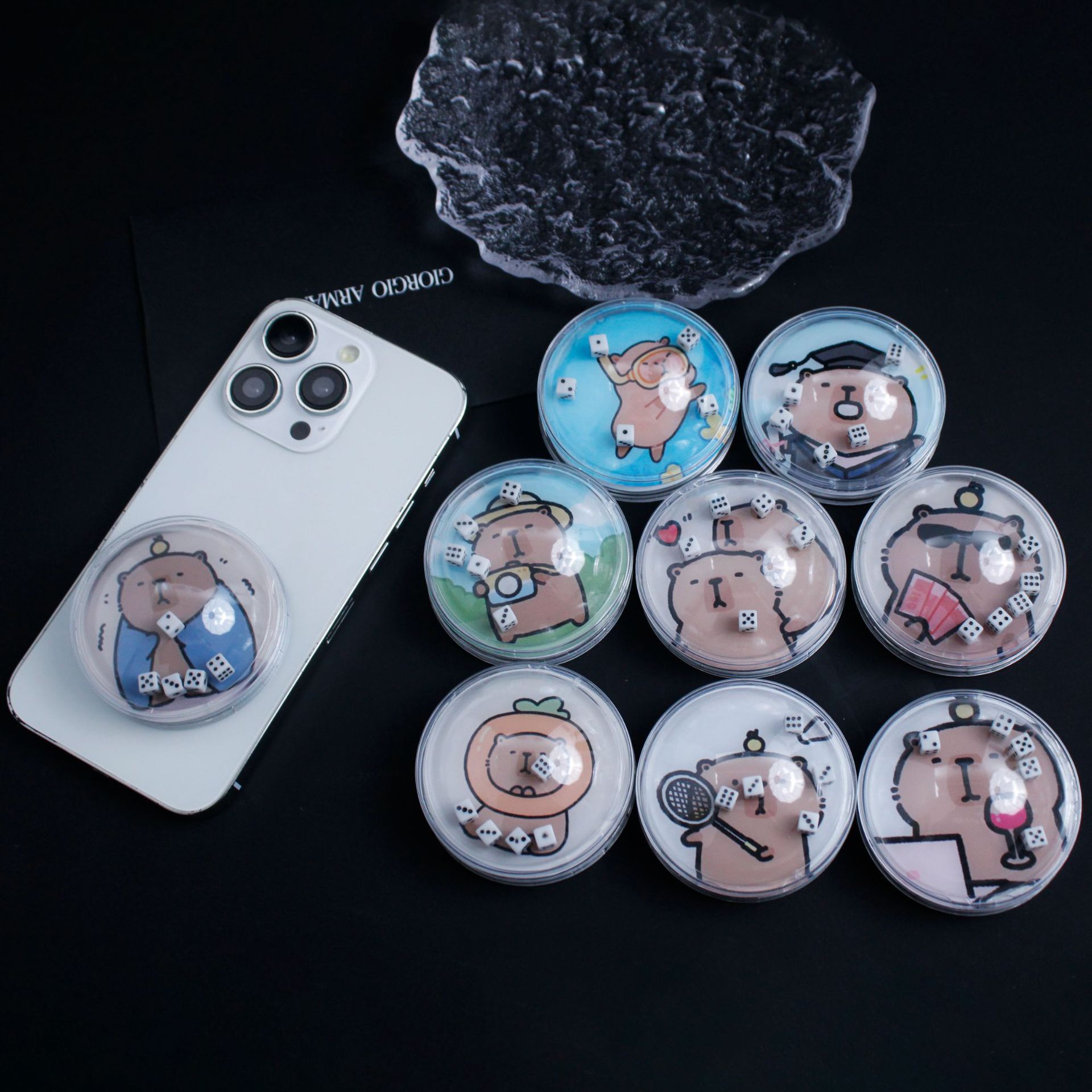 Cartoon shakes dice guinea pig magnetic air bag mobile phone holder mobile phone case accessories material detachable convenient