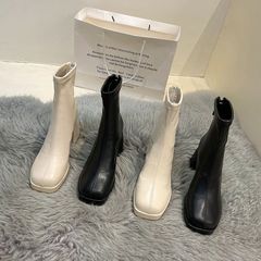 女性用ショートブーツ 2025 春と秋の新作シングルブーツ マーティンブーツ ラウンドトゥ 防水プラットフォーム ヌードブーツ 厚底ハイヒールブーツ 女性用ブーツ