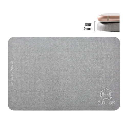 The diatom mud floor mat absorbs water and dries quickly. The diatom mud mat at the bathroom door can be engraved with a printed logo.