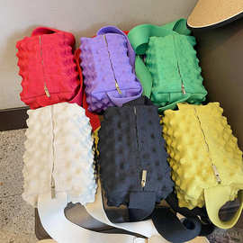 韩版小众设计糖果色针织菠萝包女休闲度假大容量通勤包斜挎包女包