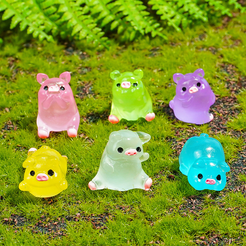 Accesorios de resina Adornos de micro paisaje Comercio electrónico Hecho a mano Diy Accesorios luminosos Papelería Regalos Luminoso Cerdito