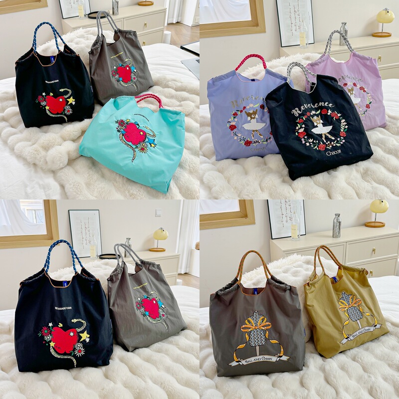 2025 Spring New Japanese Style Nylon Embroidered Bag Fashion Versatile Niche Large Capacity Shoulder Shopping Bag for Women Trend