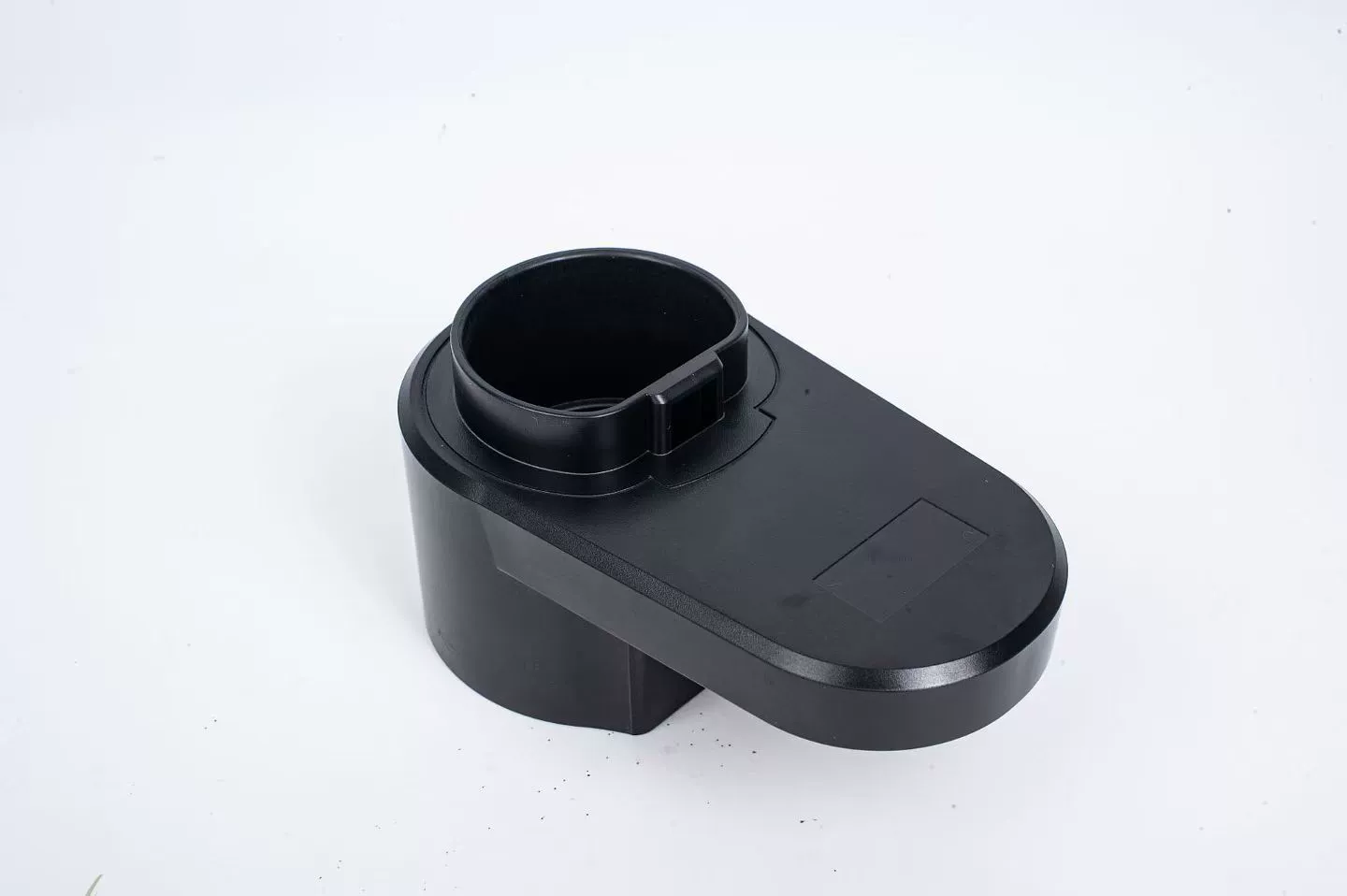 Electric bracket with accessories charging