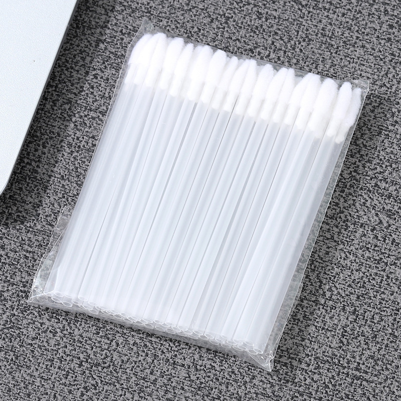Pinceles flocados para labial 50 piezas de plástico y nylon con mango corto para maquillaje de labios image 11