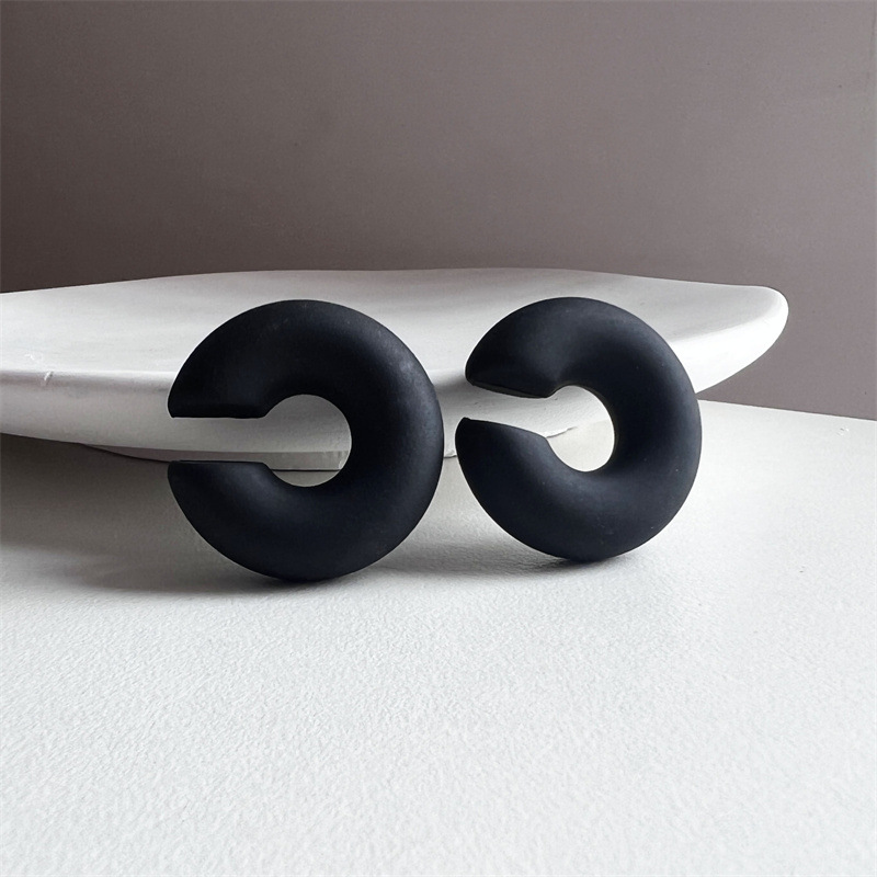 8g Weight Ear Cuffs Classification 1 Piece Quantity Holiday, Daily Occasion Acrylic Material C Shape Pattern Unisex Gender Plating Design Sweet Style 1 Piece Sweet C Shape Plating Arylic Ear Cuffs 11