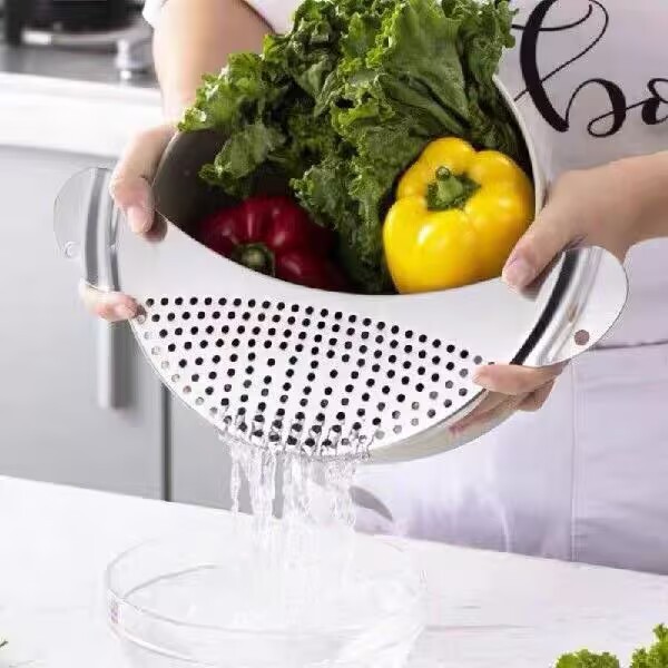 Stainless steel water separator drainer slag plate moon-shaped water filter fruit and vegetable water filter kitchen gadget