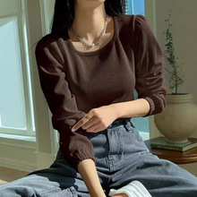 春秋女装长袖打底衫t恤2025新款法式设计方领罗纹绒毛感坑条上衣