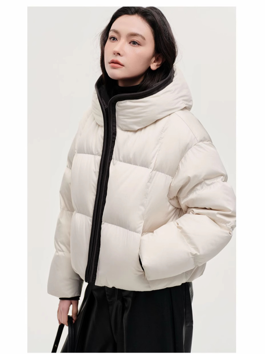 Ropa de exterior 2026 para mujeres pequeñas, chaqueta gruesa de algodón con capucha, estilo corto, resistente al viento, práctica para el invierno, versátil.
