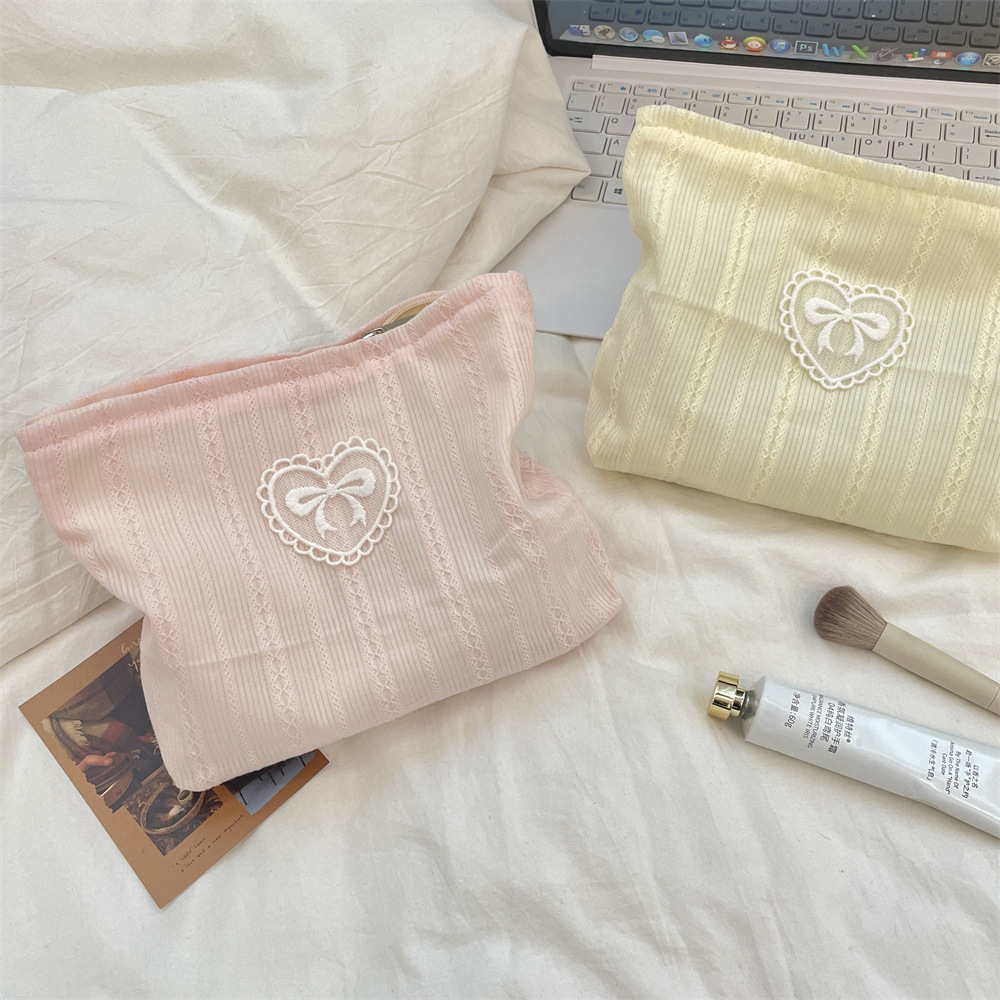 Cute Heart Shape Bow Knot Canvas Square Makeup Bags display picture 7