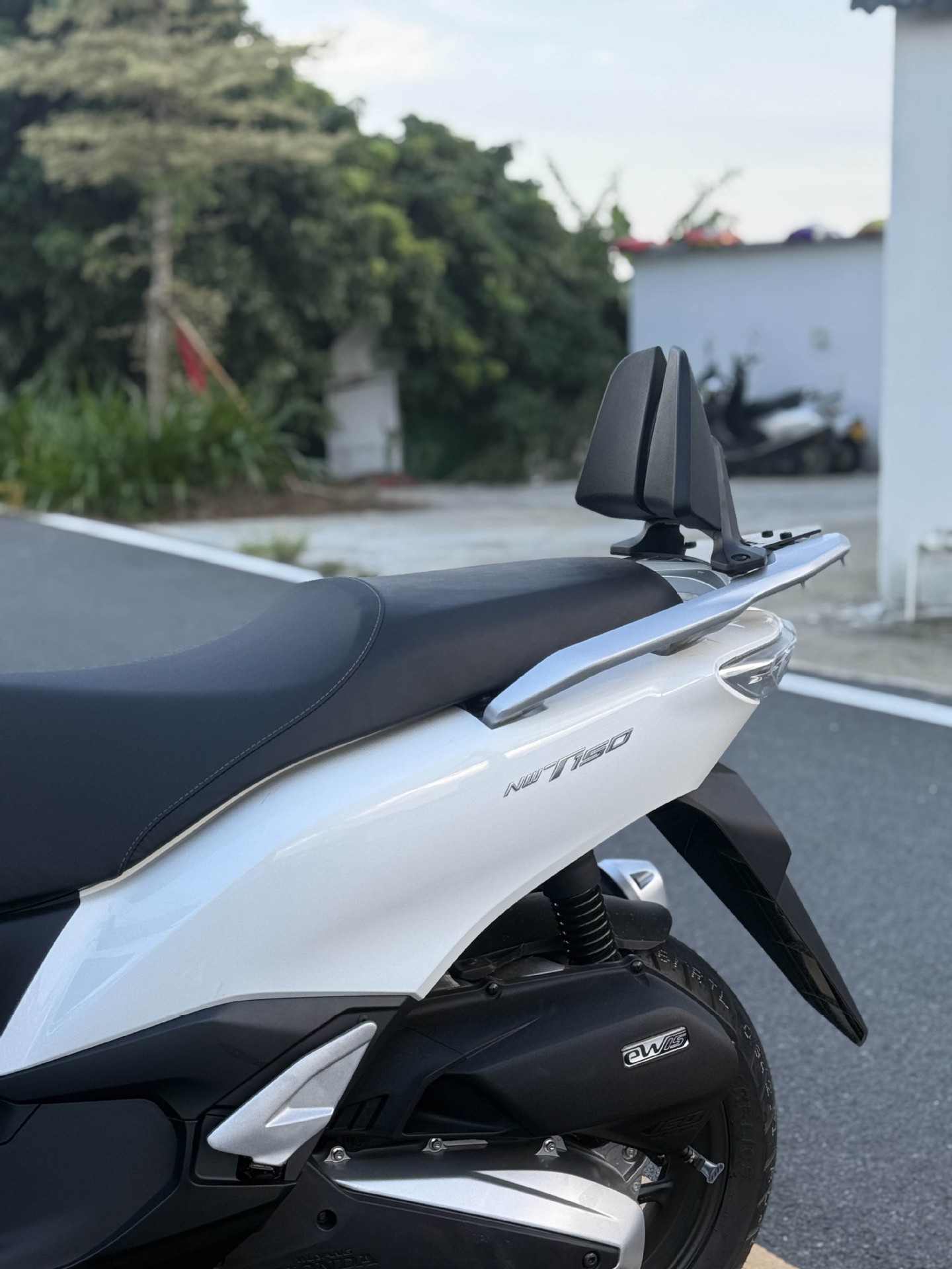 Suitable for Honda Nwt150 Modified Rear Backrest, Rear Seat Lumbar Support, Passenger Rear Backrest, Humpback Rear Backrest Cushion