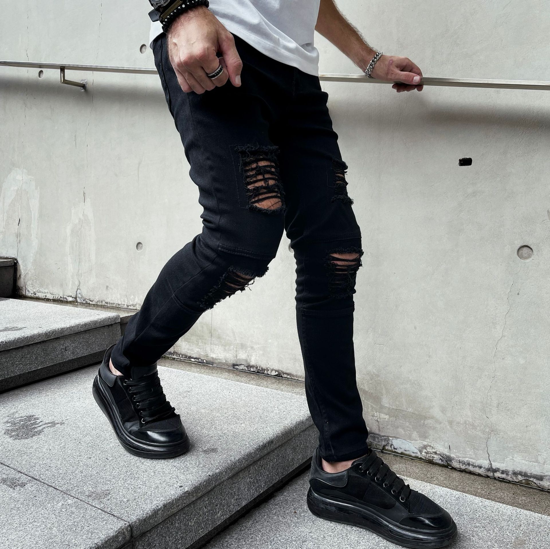 Jeans uomo slim fit strappati pantaloni in denim per uomo_voghion.com