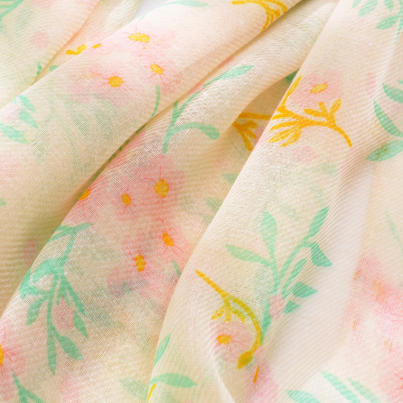 Nueva suave transpirable planta flor algodón y lino bufanda Otoño e Invierno bufanda femenina viaje protector solar borla chal bufanda grande