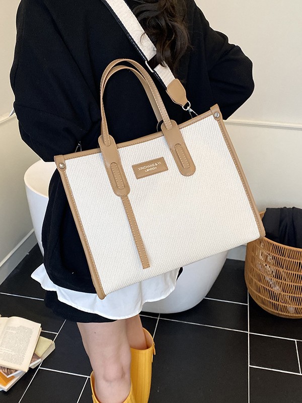 Bolso de gran capacidad para mujer 2025 verano nuevo estilo moda contraste color costura mensajero bolso simple de viaje
