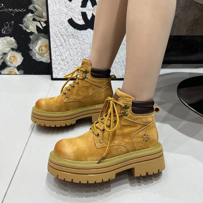 高跟马丁靴女2025秋季新款英伦风粉色小个子短靴厚底爆款增高靴子|undefined