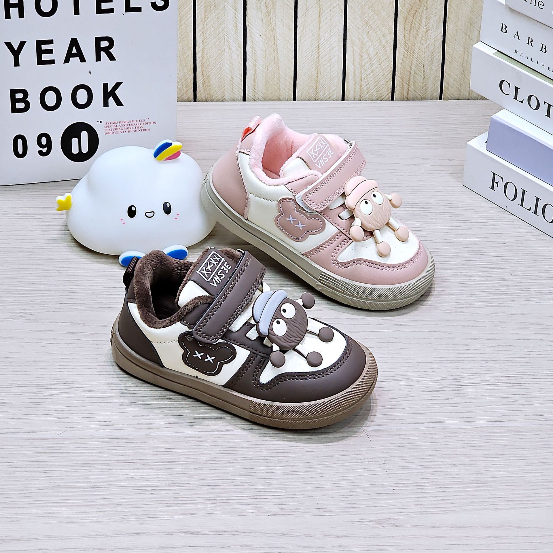 儿童二棉德训鞋2025秋冬卡通加绒男女童板鞋宝宝中童软底鞋特价