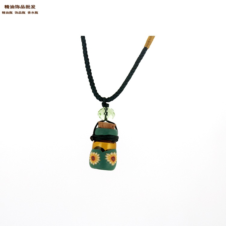 精油饰品网软陶绿色包口瓶瓶配牛津绳项链3.jpg