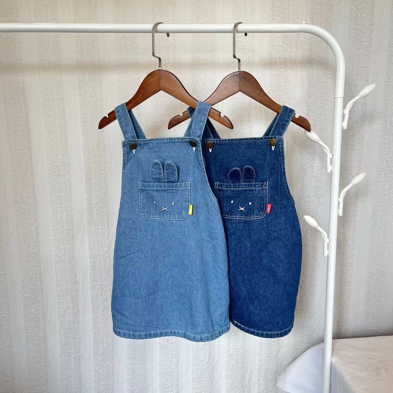 2023 autumn and winter New Daily order girls' children's Miffy washed Denim fashion embroidered pocket dress