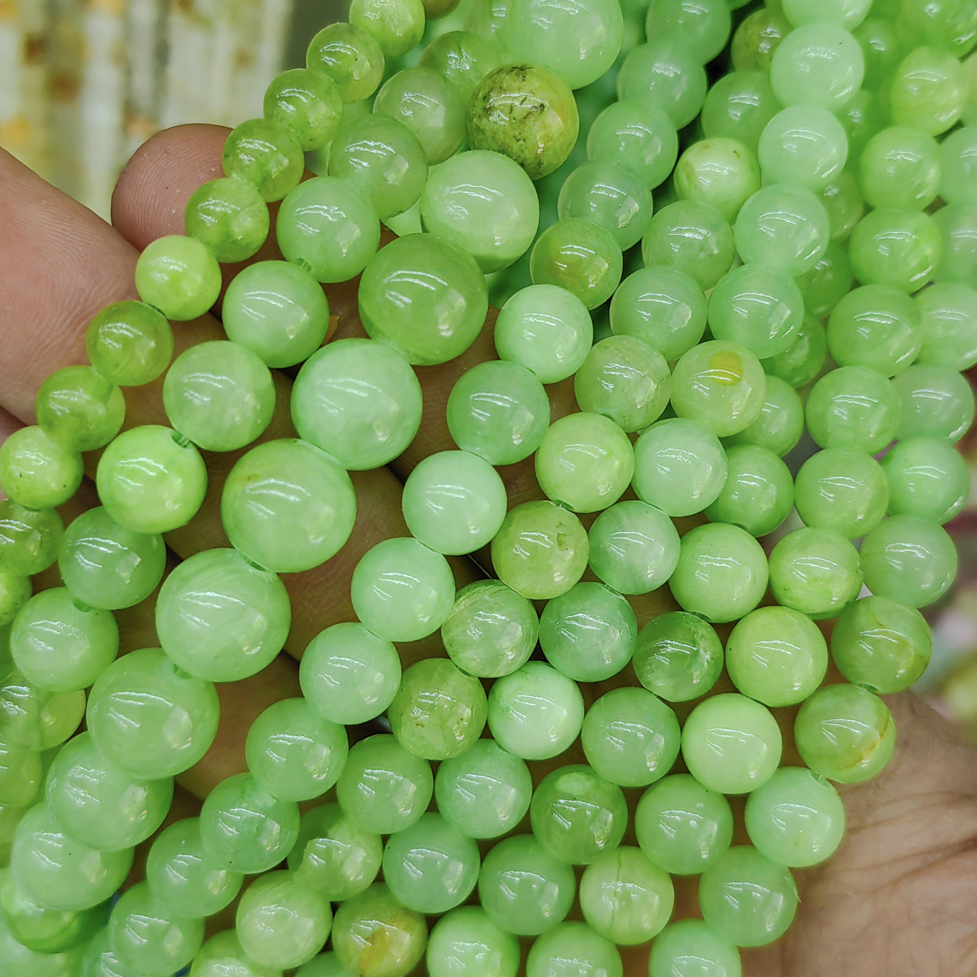 Natural beige Jade flor zafiro multi-color perlas sueltas cuentas redondas semiacabados DIY jade natural cuentas redondas joyería al por mayor