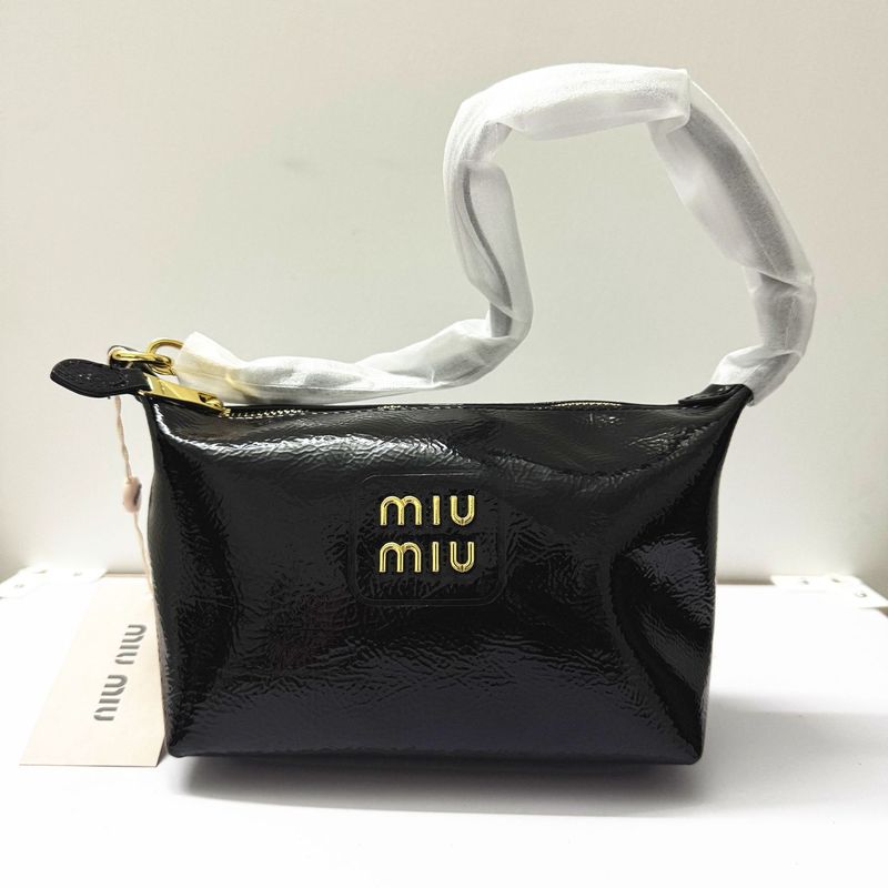 MIU家纯色饭盒女包2025新款洋气潮流单肩包百搭休闲腋下斜挎包女|undefined