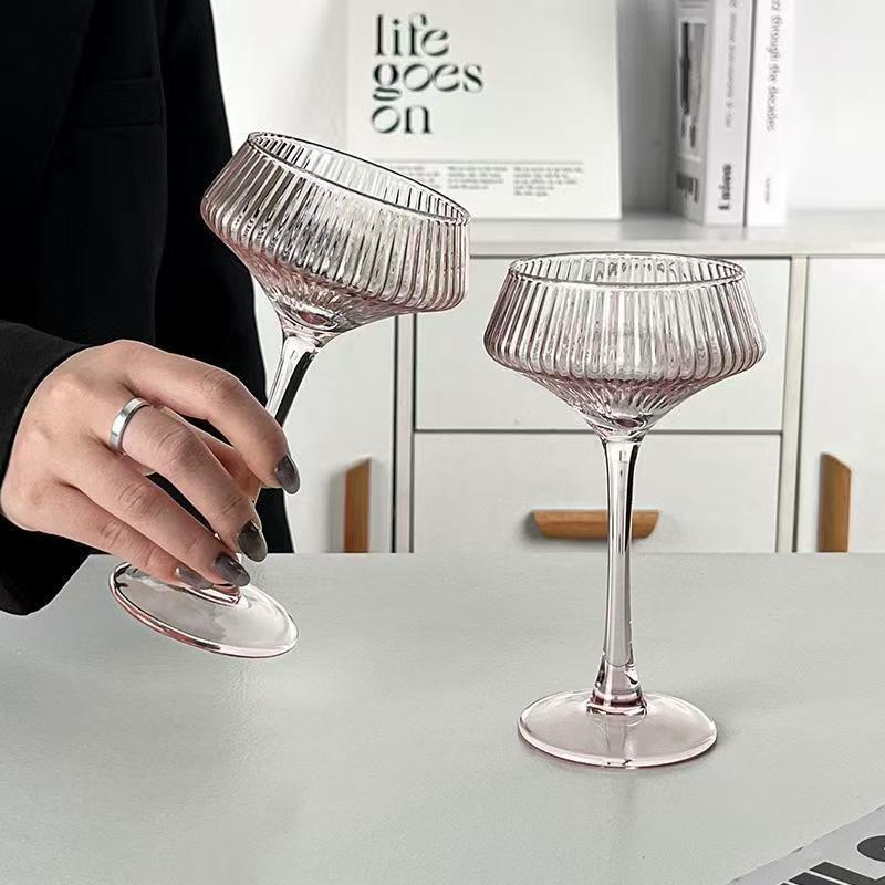 Cocktail glass wineglass