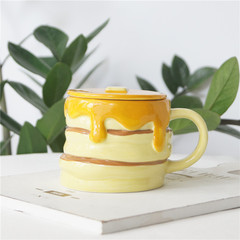 3D Embossed Winnie the Pooh Honey Jar Shaped Mug with Lid Ceramic Cozy Cup Coffee Cup