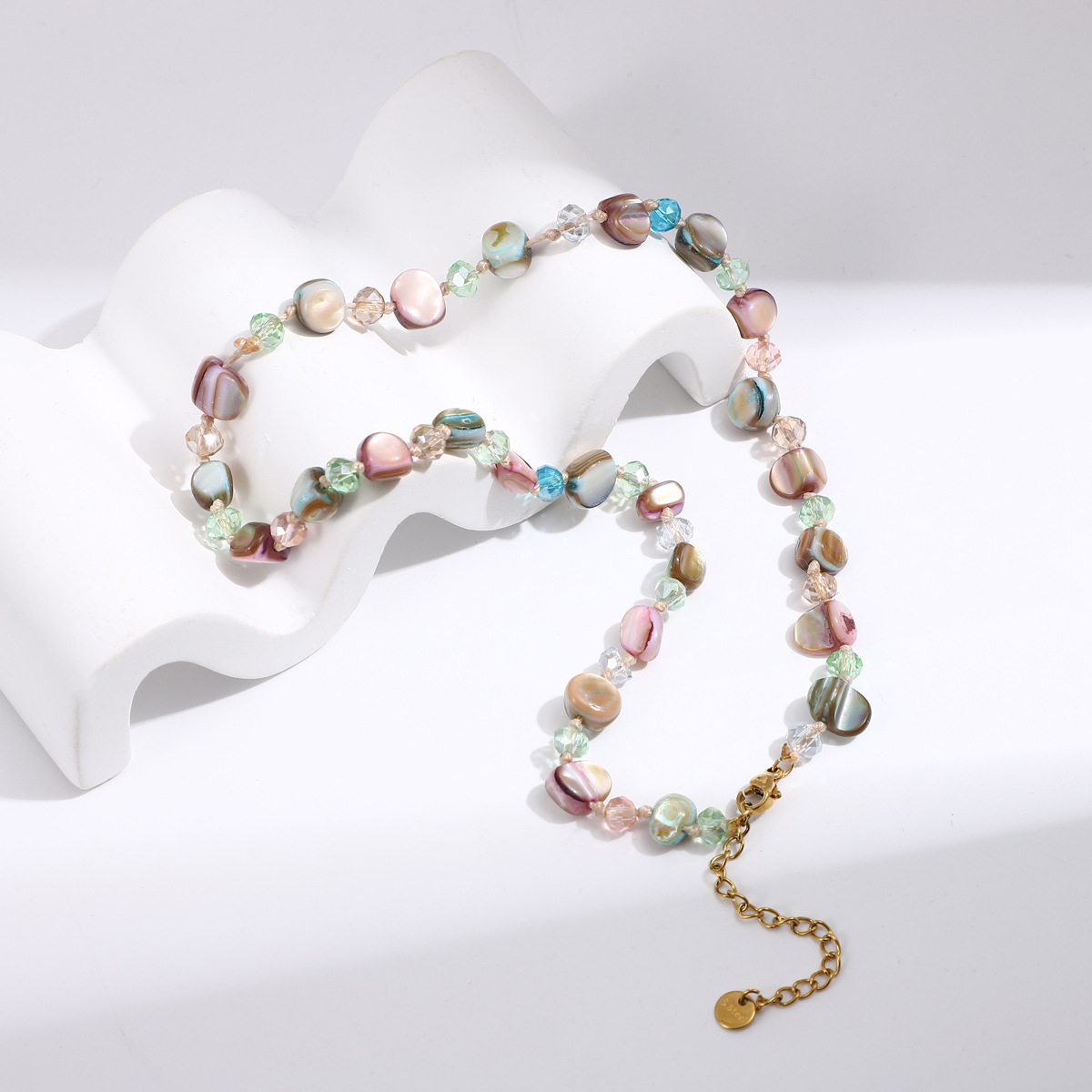 24g Weight Necklace Classification Shell Chain Material Beaded Chain Chain Type 1 Piece Quantity Holiday, Travel Occasion Shell Material Geometric Pattern Women's Gender Vacation, Classic Style Style Vacation Classic Style Geometric Shell Beaded Chain Beaded Necklaces Wholesale 2