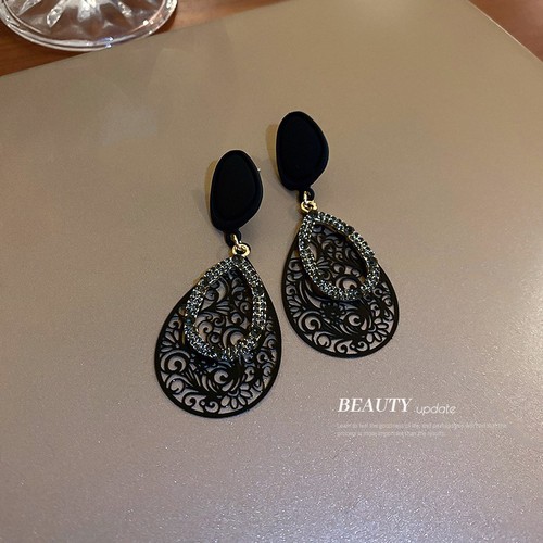 925 Silver Needle European and American Exaggerated Geometric Earrings Personalized Asymmetric Earrings Temperament High-end Earrings Wholesale for Women