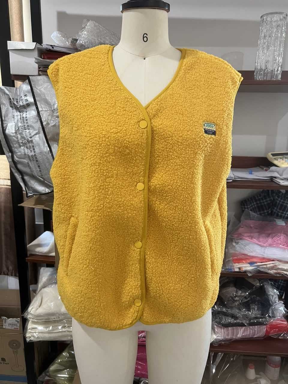 민소매 퍼 숏조끼-옐로우