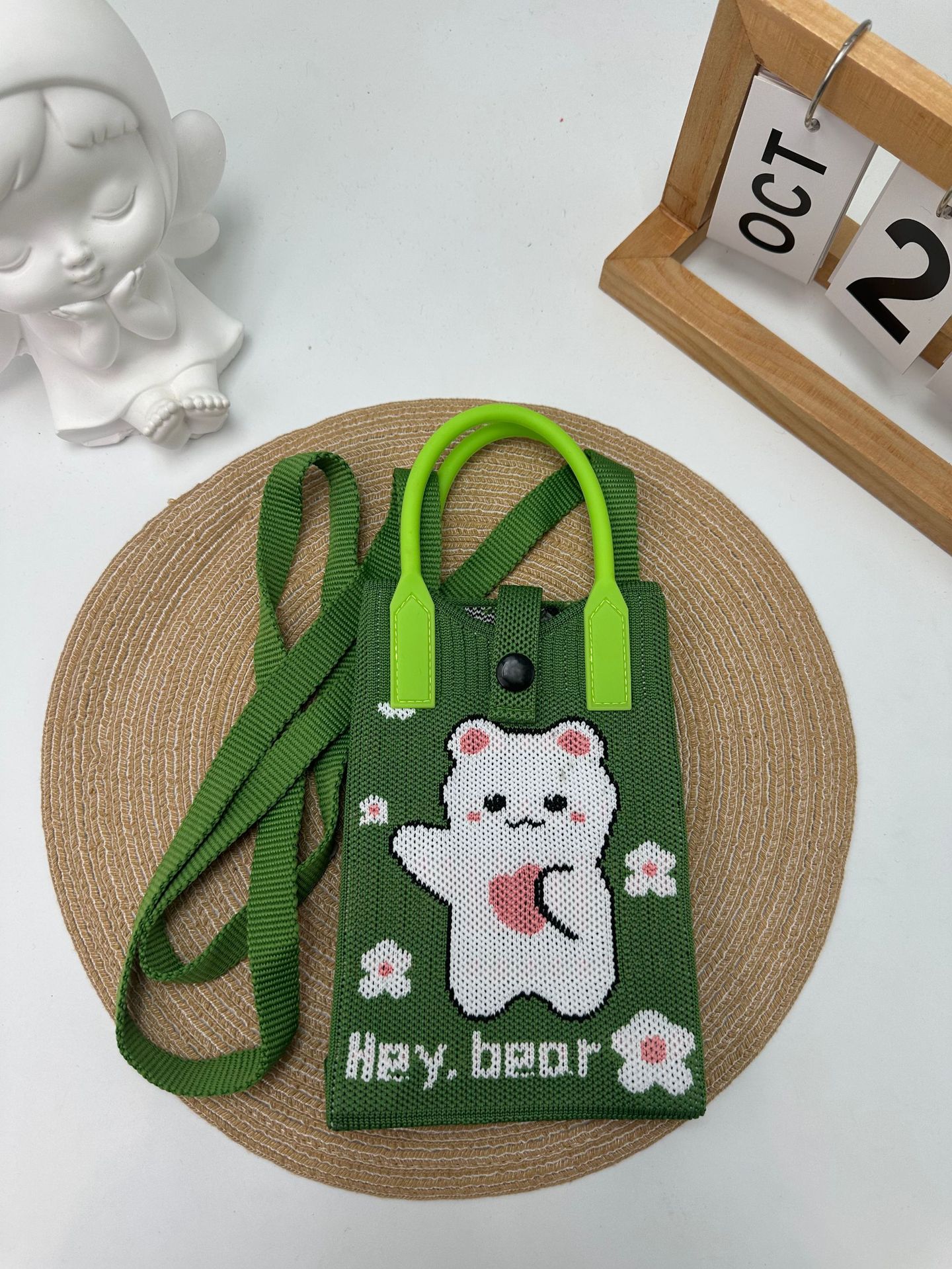 Cartoon Graphic Knit Compact Phone Crossbody Bag 70