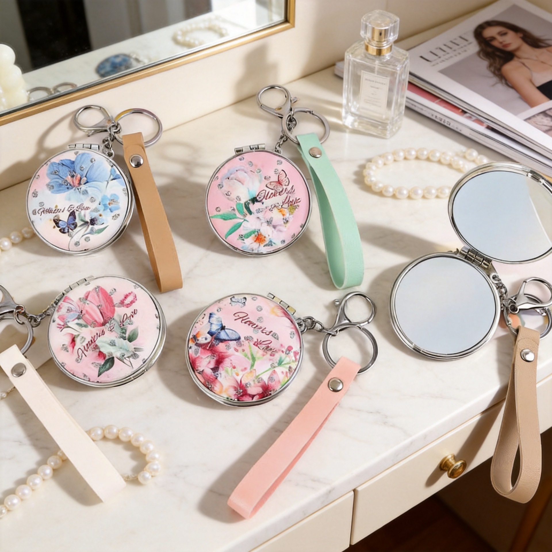 Espejo pequeño, mini espejo portátil para llavero, espejo de maquillaje plegable redondo, espejo pequeño portátil colgante para mujer
