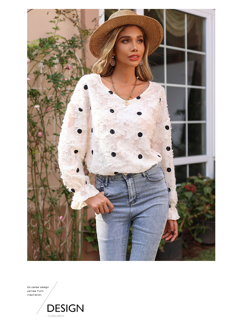 Πουλόβερ από σιφόν με πουά και μακριά μανίκια και λαιμόκοψη V_voghion.com