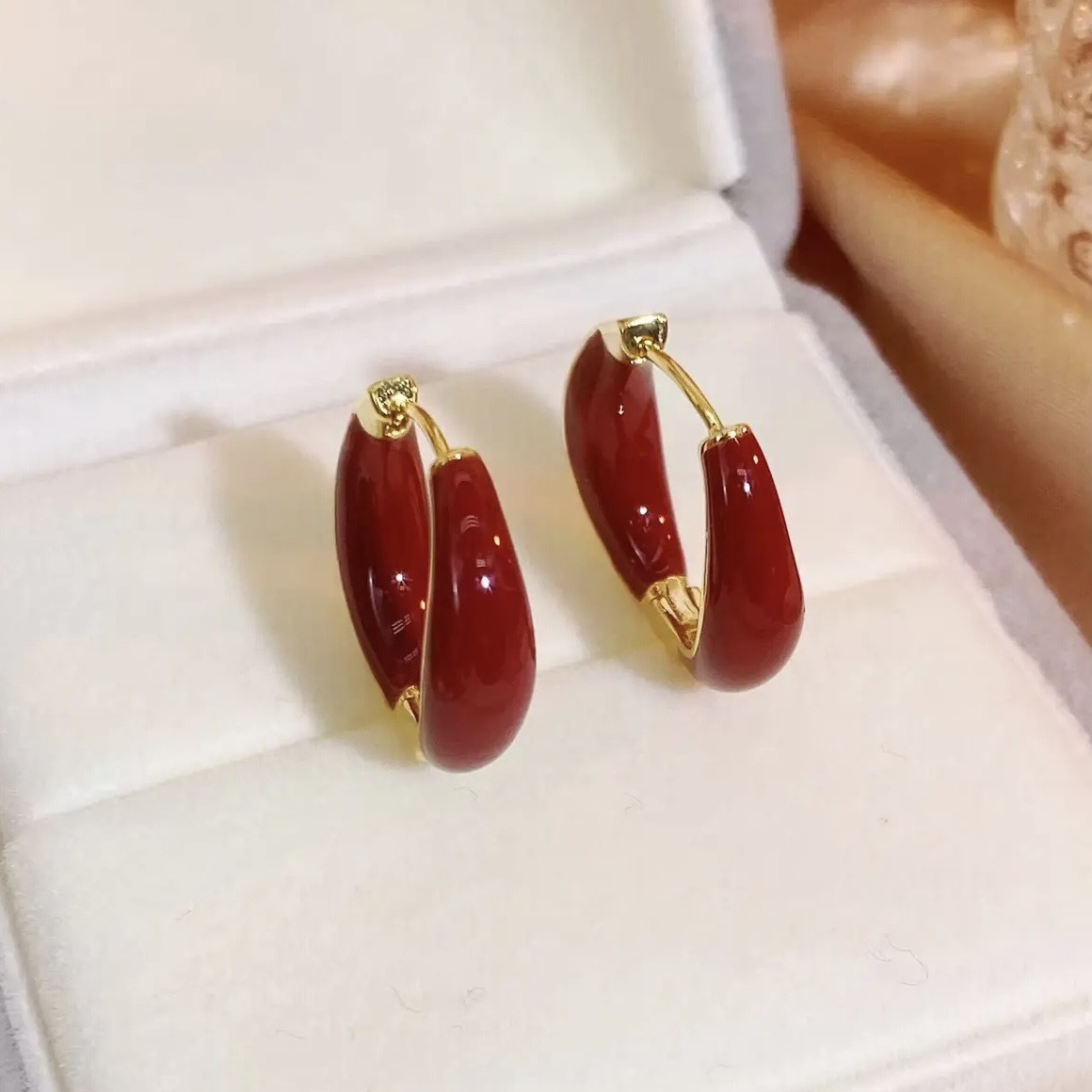 Classic double-sided universal small sophisticated earrings