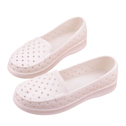 Women's Soft Sole Mother's Shoes, Breathable and Non-Slip Slides, Holes, White Nurse Shoes, Hospital White Shoes, Rain Shoes for Summer